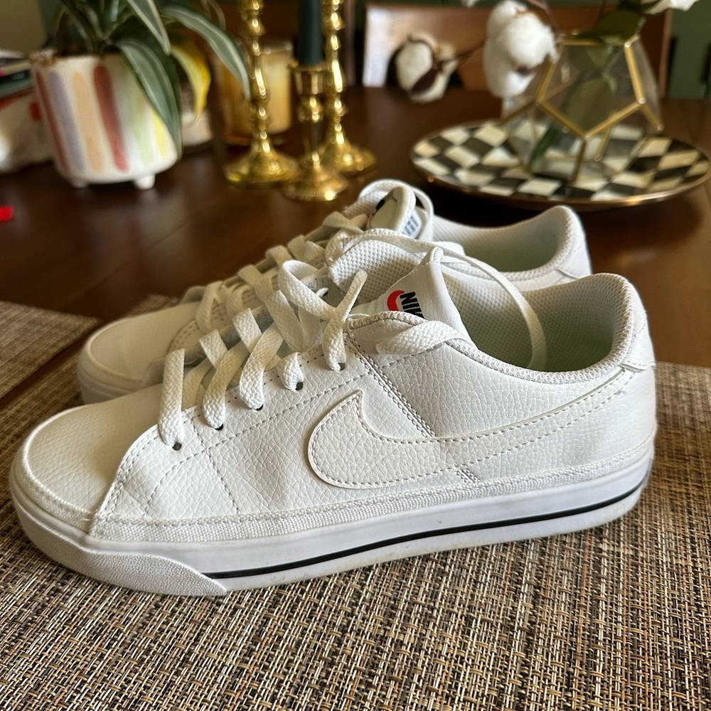 Nike White Women's Sneakers